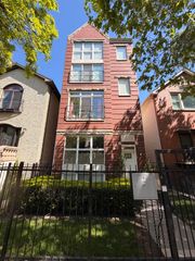 1632 W Erie Street 3, Chicago, IL 60622