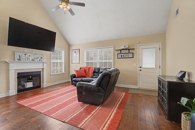 2505 Auldridge Dr, Christiana, TN 37037