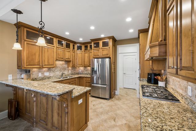 621 Gardenia Way, Murfreesboro, TN 37130