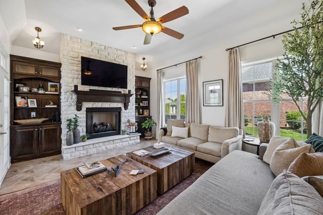 621 Gardenia Way, Murfreesboro, TN 37130