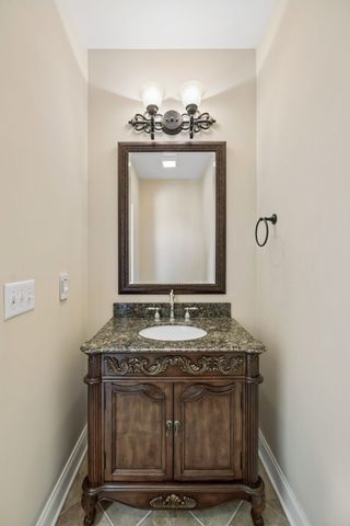 621 Gardenia Way, Murfreesboro, TN 37130