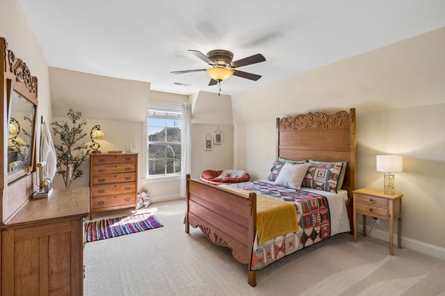 621 Gardenia Way, Murfreesboro, TN 37130