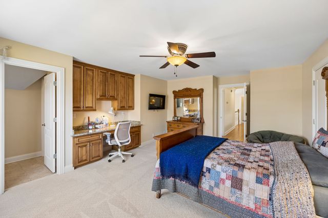 621 Gardenia Way, Murfreesboro, TN 37130