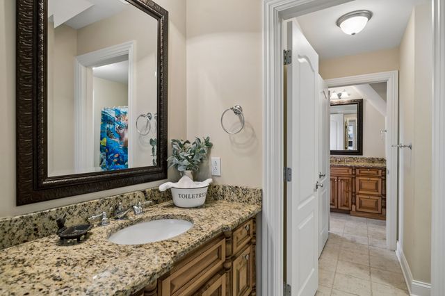621 Gardenia Way, Murfreesboro, TN 37130