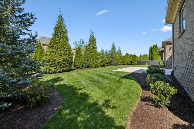 621 Gardenia Way, Murfreesboro, TN 37130