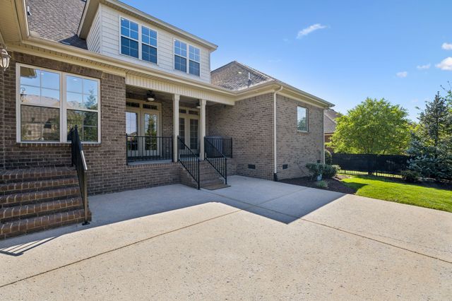 621 Gardenia Way, Murfreesboro, TN 37130