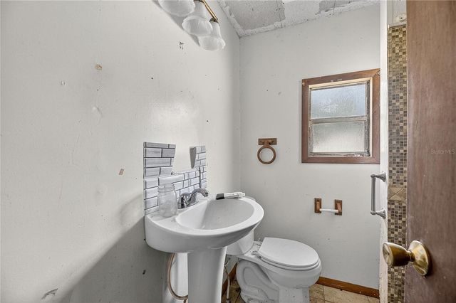 311 S WEBB ROAD, Plant City, FL 33566