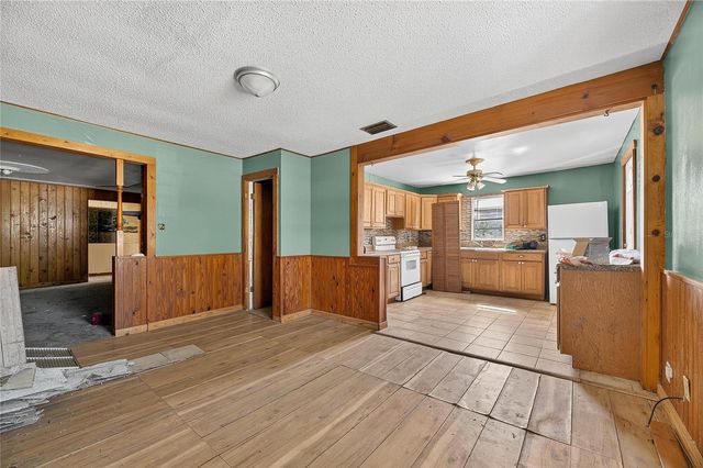 311 S WEBB ROAD, Plant City, FL 33566