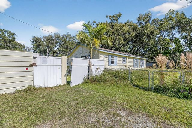 311 S WEBB ROAD, Plant City, FL 33566