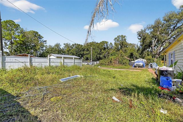 311 S WEBB ROAD, Plant City, FL 33566