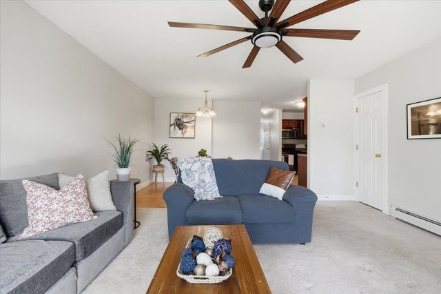 9 Racine Rd Apt 105, Milton, VT 05468