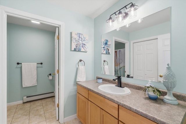 9 Racine Rd Apt 105, Milton, VT 05468