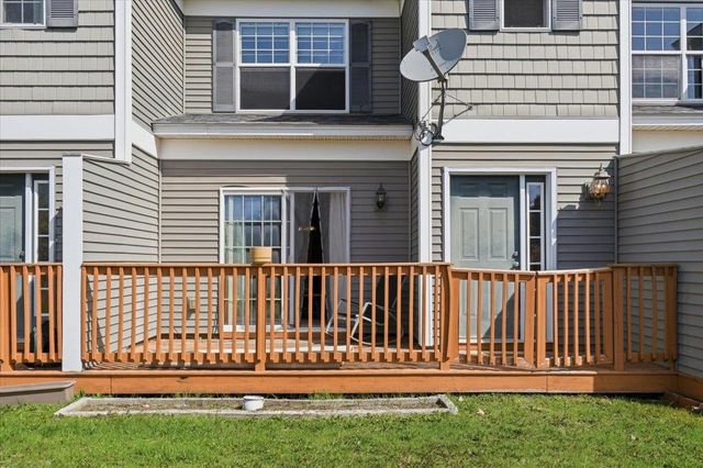 9 Racine Rd Apt 105, Milton, VT 05468