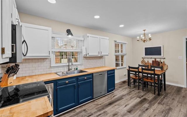 1111 New Hampshire Drive, Jamestown, NC 27282