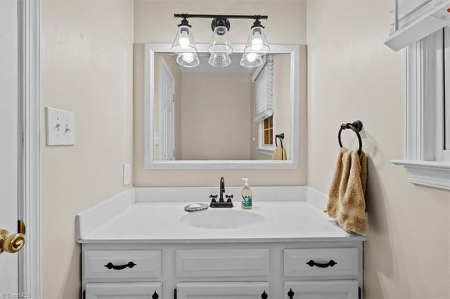 1111 New Hampshire Drive, Jamestown, NC 27282