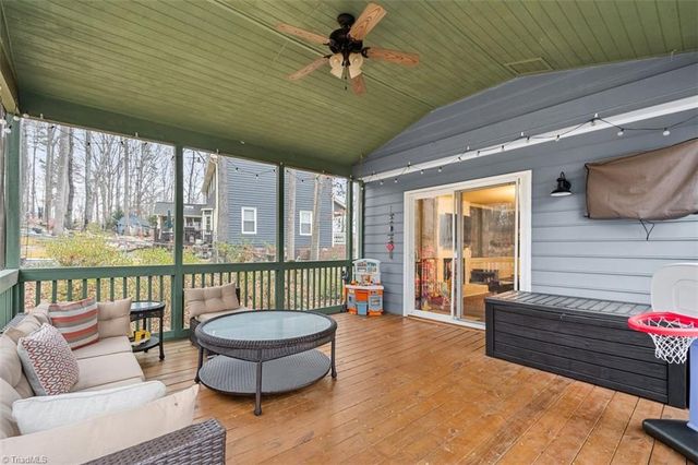 1111 New Hampshire Drive, Jamestown, NC 27282