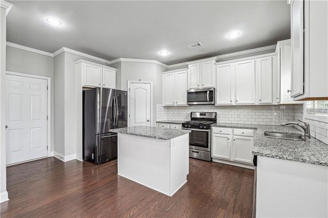 659 Lynnfield Drive, Lawrenceville, GA 30045