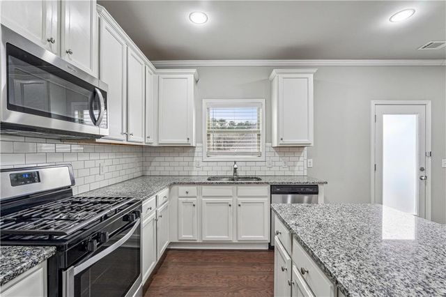 659 Lynnfield Drive, Lawrenceville, GA 30045