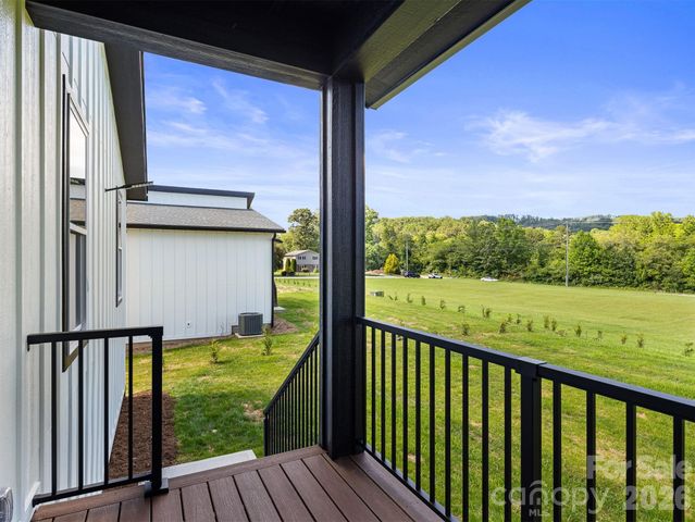 45 Klimovych Road, Hendersonville, NC 28792
