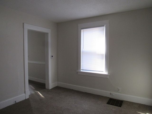 149 6th Street, Silvis, IL 61282