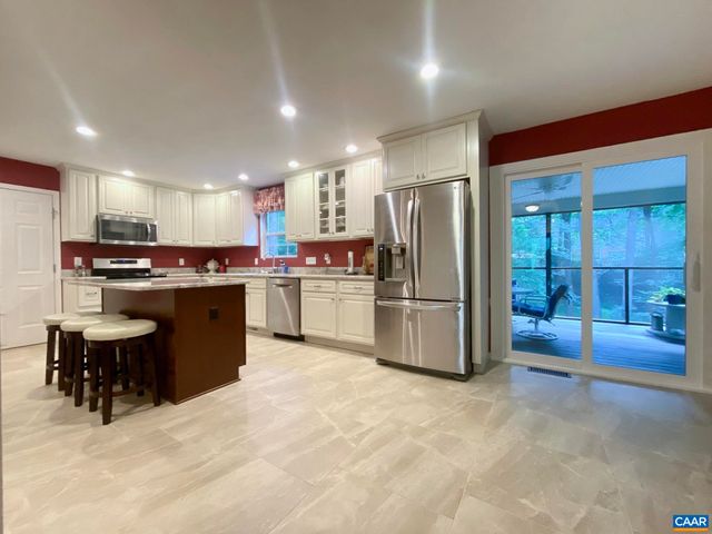 16 WILDWOOD DR, Palmyra, VA 22963