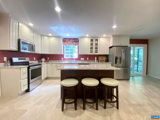 16 WILDWOOD DR, Palmyra, VA 22963