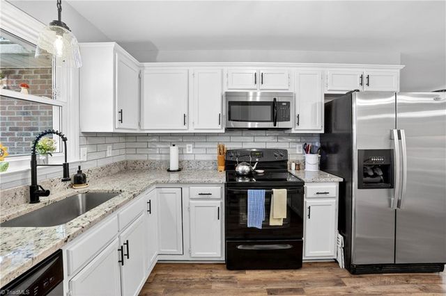 1437 Plantation Circle, Asheboro, NC 27205