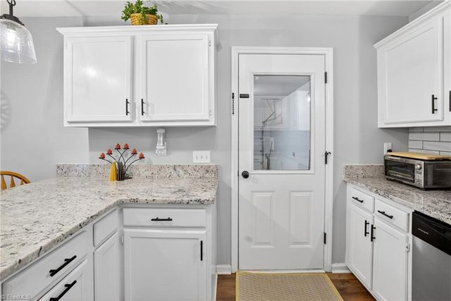 1437 Plantation Circle, Asheboro, NC 27205