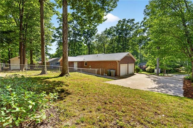 1437 Plantation Circle, Asheboro, NC 27205