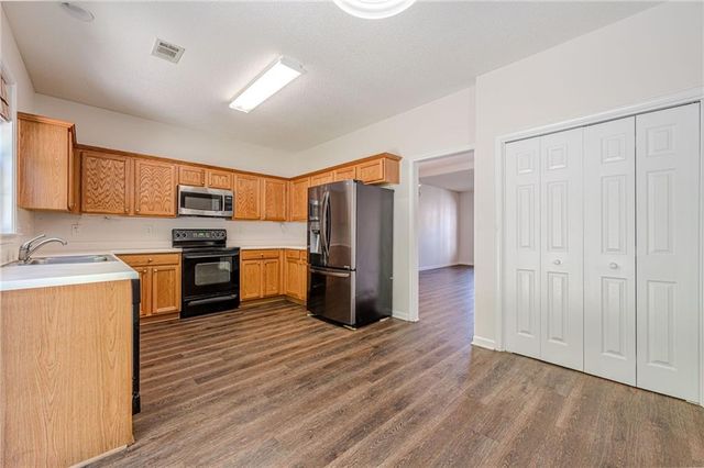 341 Burdock Trace, Woodstock, GA 30188