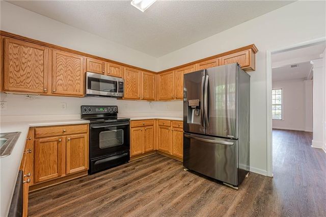 341 Burdock Trace, Woodstock, GA 30188