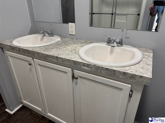 2525 Persimmons Drive, Hartsville, SC 29550