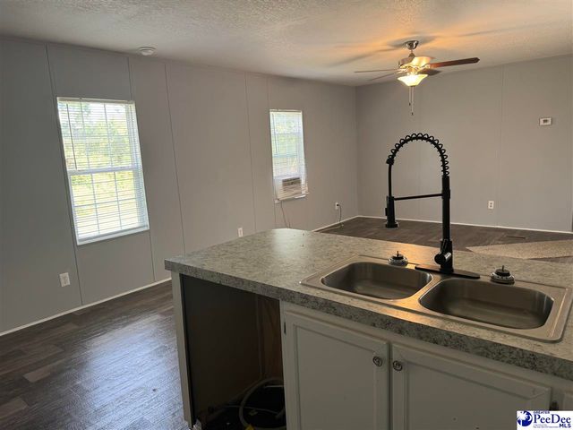 2525 Persimmons Drive, Hartsville, SC 29550