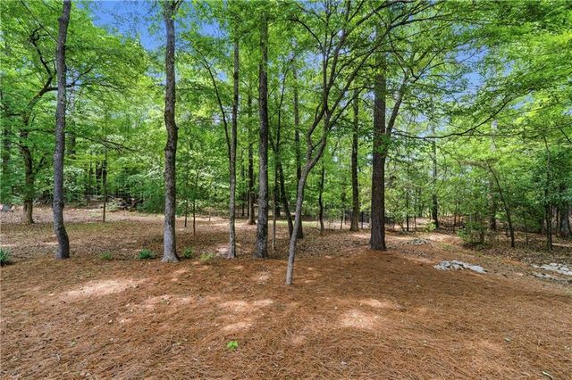 160 Parkside Lane, Eatonton, GA 31024
