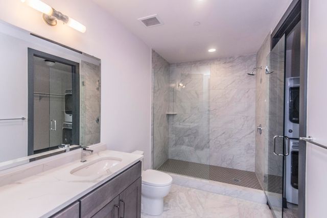 5 Gadsdenboro Street Apt 312, Charleston, SC 29401