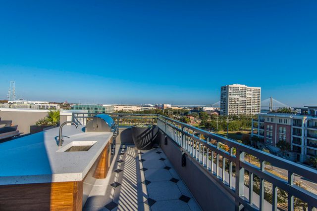 5 Gadsdenboro Street Apt 312, Charleston, SC 29401