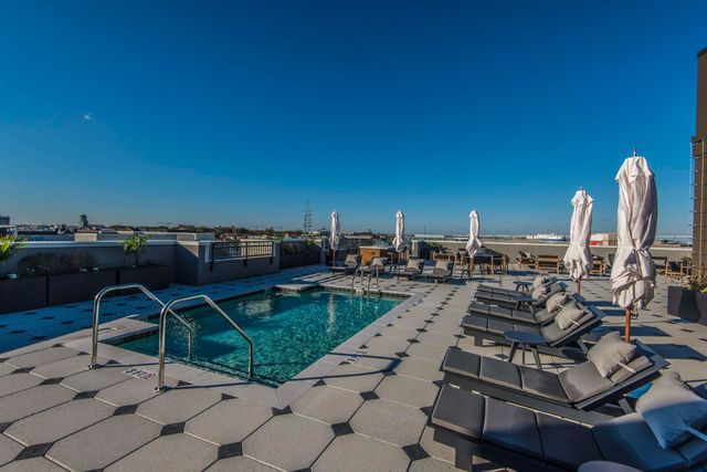 5 Gadsdenboro Street Apt 312, Charleston, SC 29401