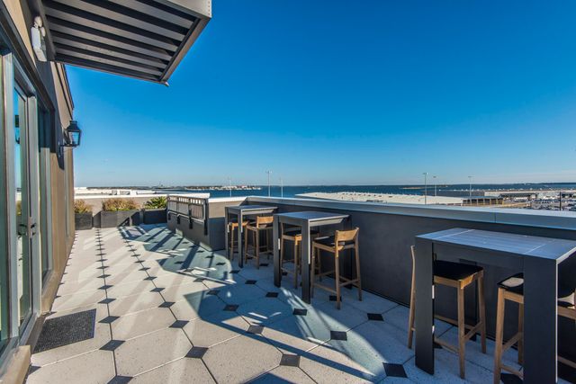 5 Gadsdenboro Street Apt 312, Charleston, SC 29401