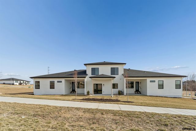 18108 Cooper Street, Gretna, NE 68028