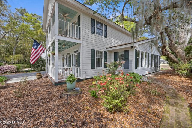 161 Locust Fence Road, St. Helena Island, SC 29920