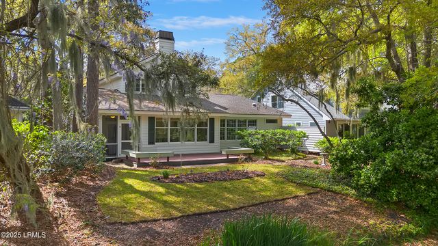 161 Locust Fence Road, St. Helena Island, SC 29920