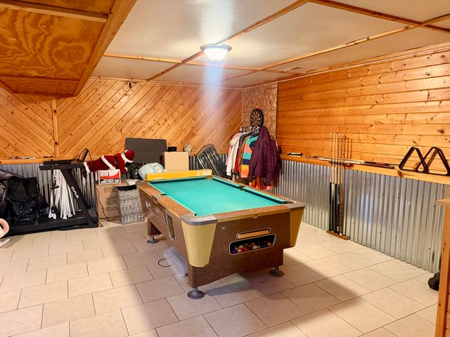 566 S Dangl Road, Muskegon, MI 49442