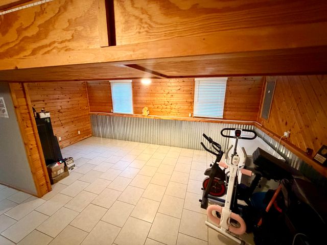 566 S Dangl Road, Muskegon, MI 49442