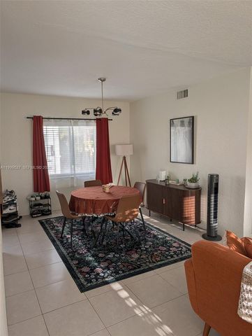 729 NE 16th Ave 729C, Fort Lauderdale, FL 33304