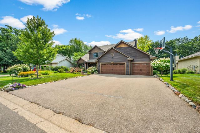 12155 Gantry Lane, Apple Valley, MN 55124