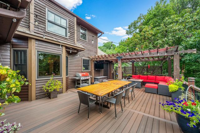 12155 Gantry Lane, Apple Valley, MN 55124