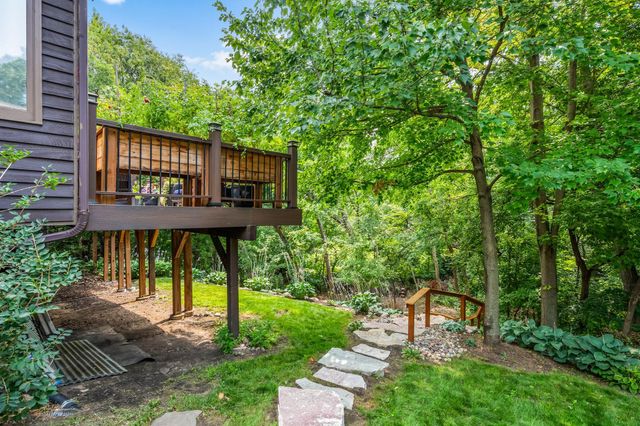 12155 Gantry Lane, Apple Valley, MN 55124
