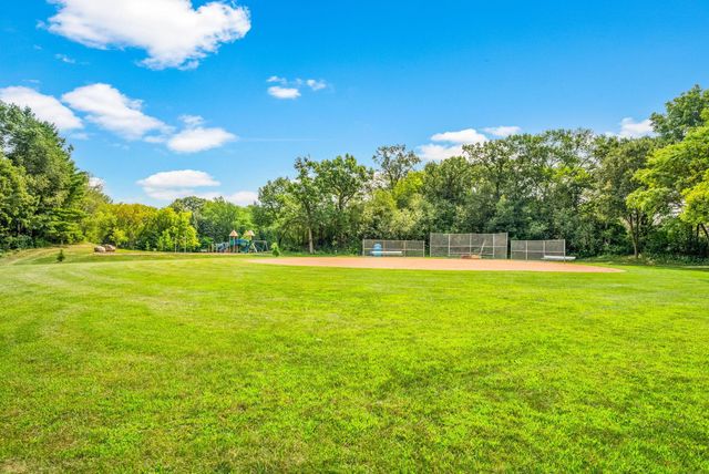 12155 Gantry Lane, Apple Valley, MN 55124