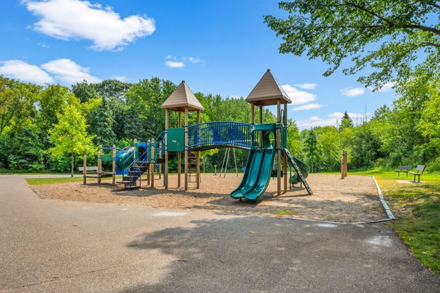 12155 Gantry Lane, Apple Valley, MN 55124
