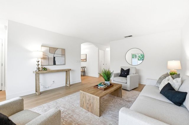 1111 1111 Stellar Way, Milpitas, CA 95035